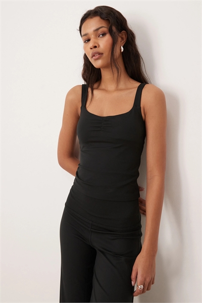 Майка-топ с вырезом «сердце» от Gilly Hicks со вшитыми артикул 154114604