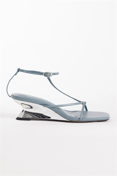 Минималистичные босоножки на танкетке с ремешками от Hightide с гальваническим покрытием артикул 152236182