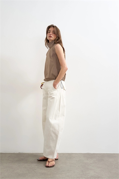 Топ с техническим кроем и завязками по низу артикул 155055147