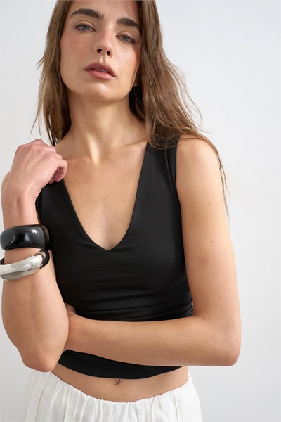 Топ с V-образным вырезом и сборками по бокам артикул 150562233