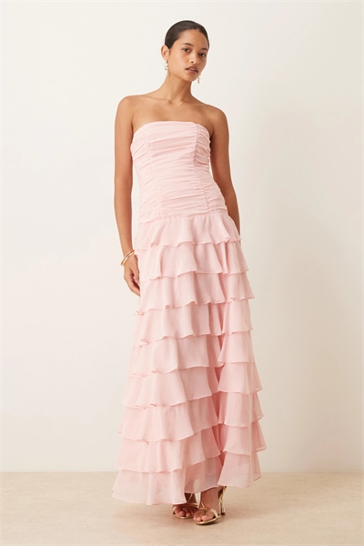 Макси-платье-бандо с воланами артикул 155326955