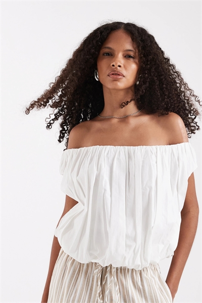 Топ с открытыми плечами и пышным силуэтом артикул 154679718