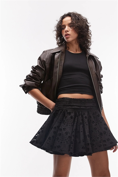 Мини-юбка из кружева в горошек артикул 154766317