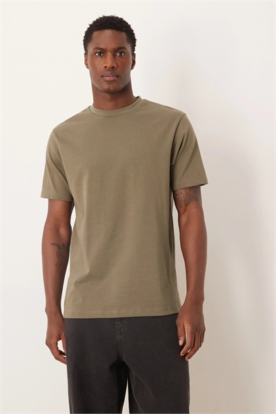 Футболка свободного кроя из плотной ткани артикул 154630079