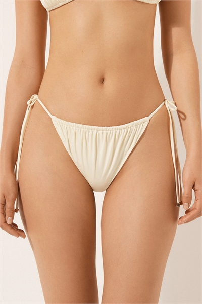 Бразильские бикини-трусики из блестящего атласа артикул 156299331