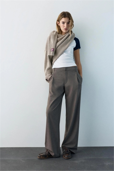 Брюки с вытачками, сшитые по фигуре артикул 155812096