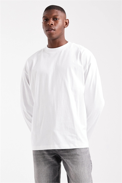Незаменимая футболка с длинным рукавом свободного кроя артикул 154035361