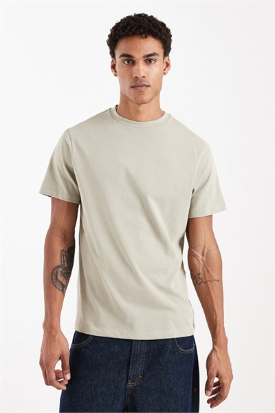 Футболка свободного кроя из плотной ткани артикул 154034502