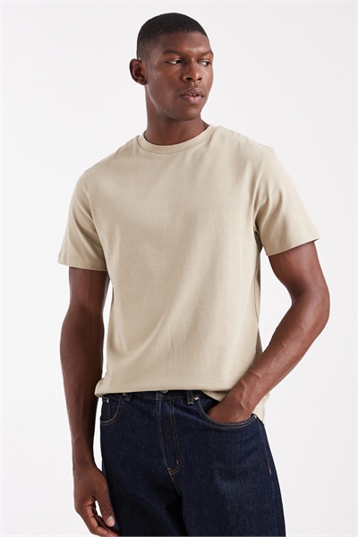 Футболка свободного кроя из плотной ткани артикул 152902530