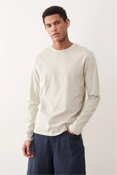 Футболка с длинным рукавом Essentials, прямой крой артикул 151964887