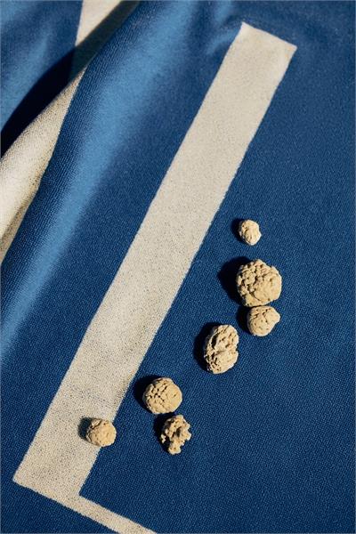 Хлопковое пляжное полотенце с текстовым узором артикул 1315858001