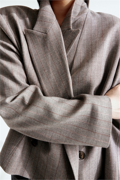 короткий блейзер артикул 1345379001