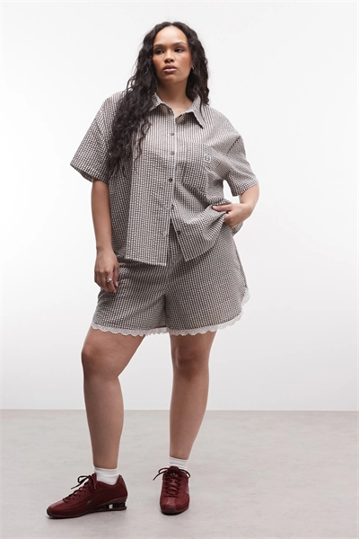 Рубашка свободного кроя с короткими рукавами из ткани «сирсакер» co-ord артикул 155672319