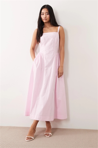 Хлопковое платье средней длины с квадратным вырезом от Brielle артикул 153888227