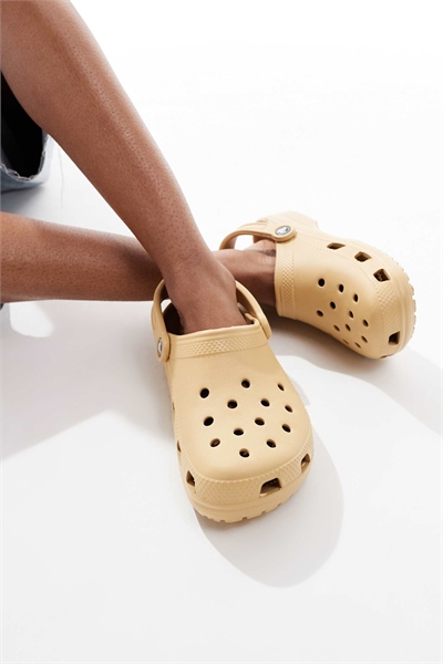 Классические сабо артикул 143753900