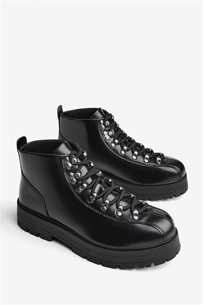 Ботильоны с металлическими элементами артикул 153082440