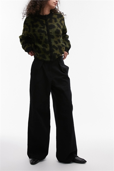 Брюки с широкими брючинами и зауженным низом артикул 133424957