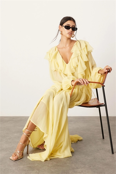 Макси-платье из шифона с воланами и необработанными краями, с завязками на талии артикул 134410884