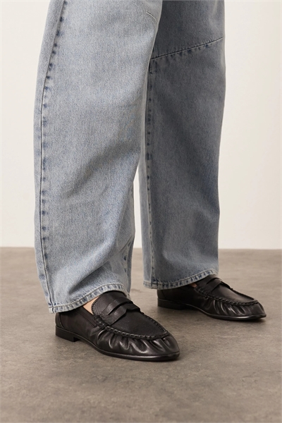 Лоферы из кожи премиум-класса артикул 141704060