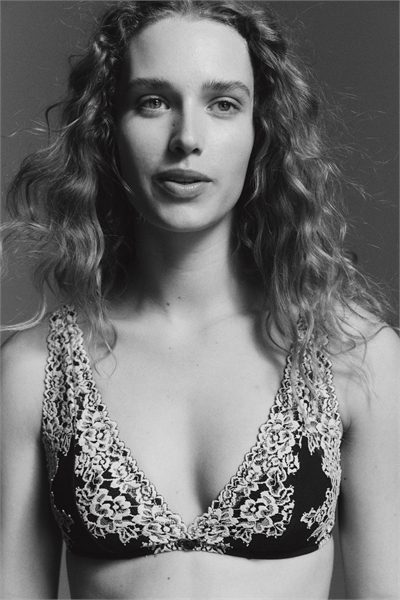 Мягкий кружевной бюстгальтер с мягкой подкладкой артикул 1313013004