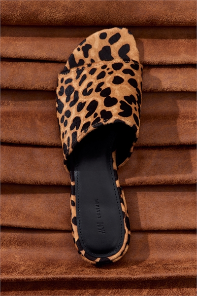 Кожаные сандалии артикул 1320689003