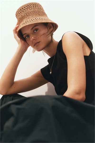 Соломенная шляпа ручной работы артикул 1322508001