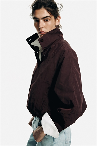 Куртка свободного кроя с волнистым подолом артикул 1329343002