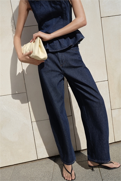 Джинсы с высокой талией и расклешенными штанинами артикул 1329524001