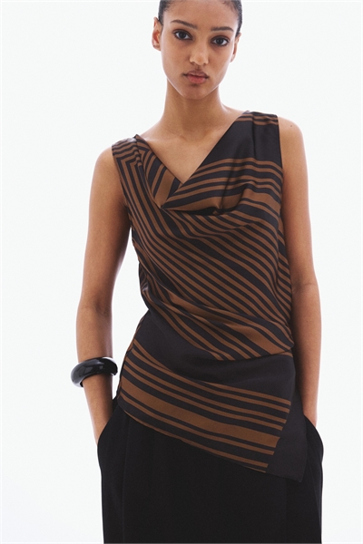 Топ с капюшоном и завязками артикул 1347932001