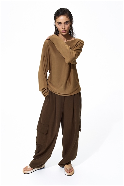 Свитер с лодочным вырезом артикул 1350471003