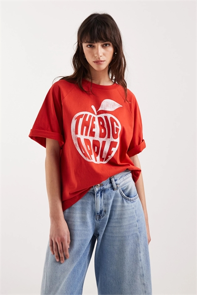 Футболка свободного кроя с короткими рукавами и принтом «Большое яблоко» артикул 155811847