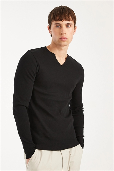 Фитнес-футболка с длинным рукавом и вырезом на горловине артикул 154290206