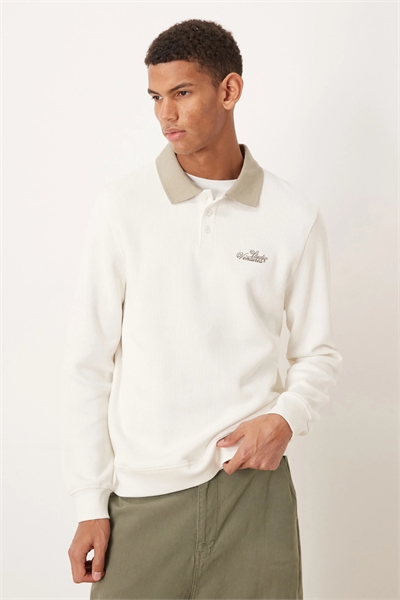 Толстовка-поло с контрастным воротником и вышивкой на груди артикул 150750759