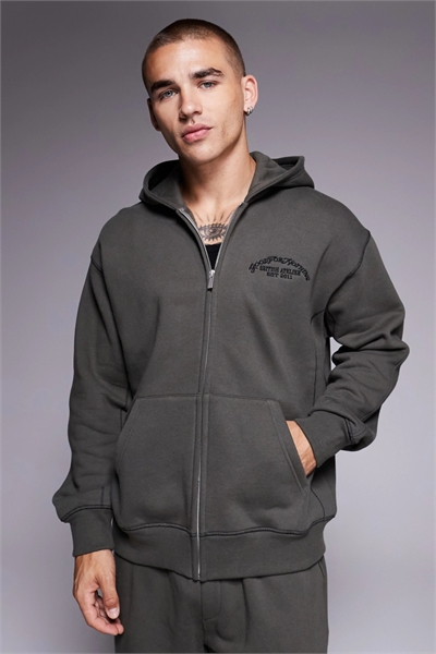 Худи с капюшоном на молнии и оверлочной строчкой артикул 151111902