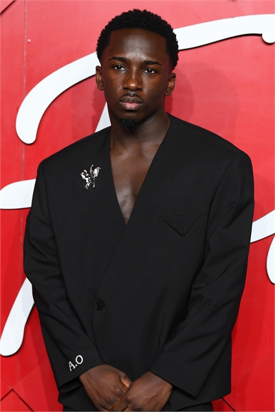 Двубортный пиджак прямого кроя без воротника артикул 136600063