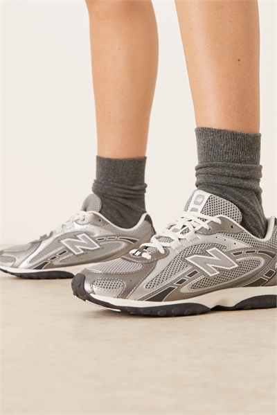 Кроссовки 204L артикул 150232739