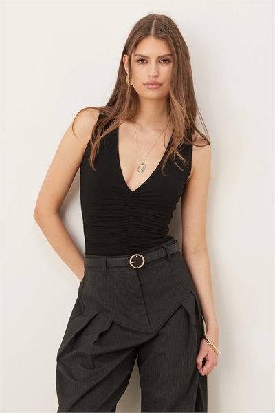 Боди без рукавов от Tate с эффектом «второй кожи», глубоким вырезом и рюшами артикул 154053193