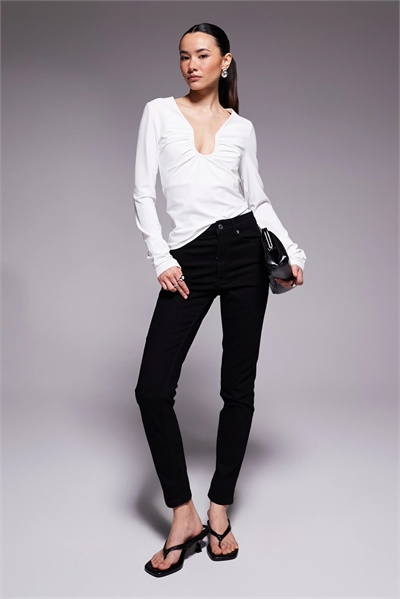 ASOS DESIGN Узкие джинсы для миниатюрных артикул 154852204