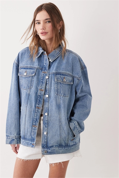 Джинсовая куртка свободного кроя артикул 151963180