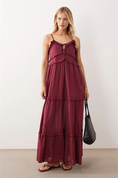 Пляжное платье с объемными оборками артикул 153889580