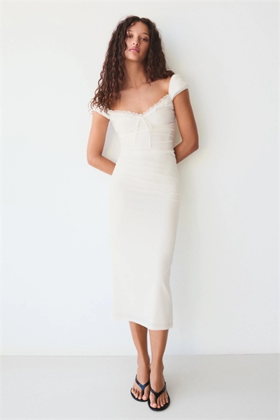 Платье средней длины из кружева с гофрированной текстурой артикул 156586203