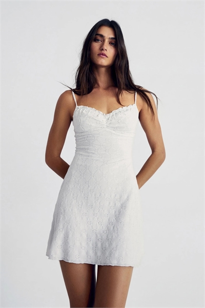 Мини-платье с вышивкой артикул 156578899