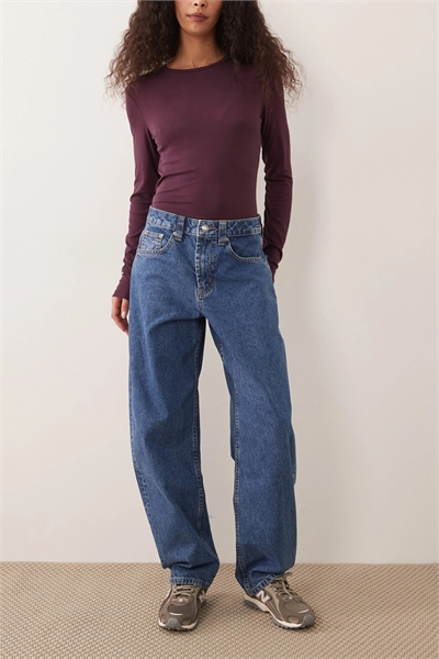 Джинсы с зауженными брючинами артикул 154603876