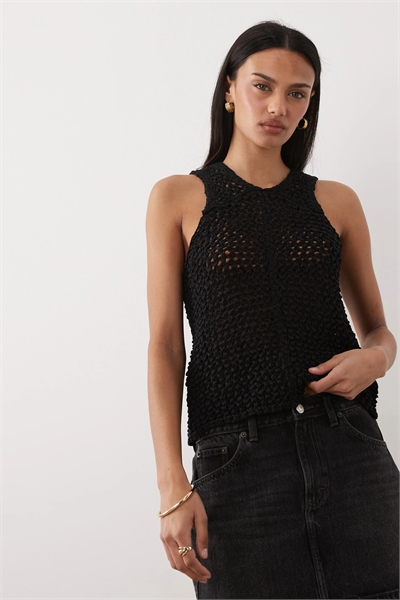 Жилет из ленточной пряжи с открытой вязкой артикул 153573752