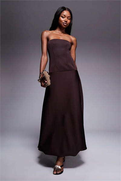 Макси-платье с завышенной талией и пышной юбкой артикул 146143896