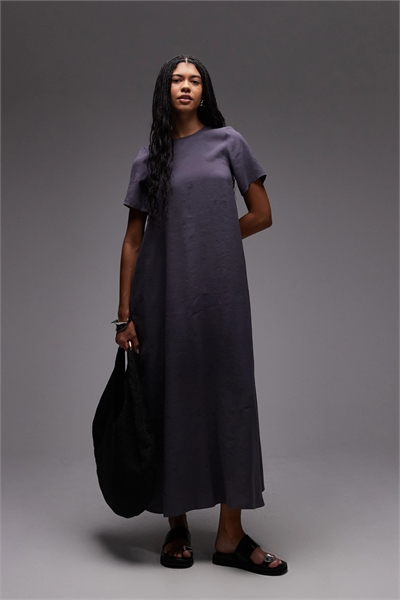 Платье-футболка с трапециевидным вырезом артикул 150007446