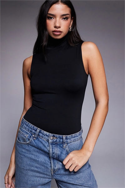 Боди с высоким воротником из легкого материала артикул 146136320