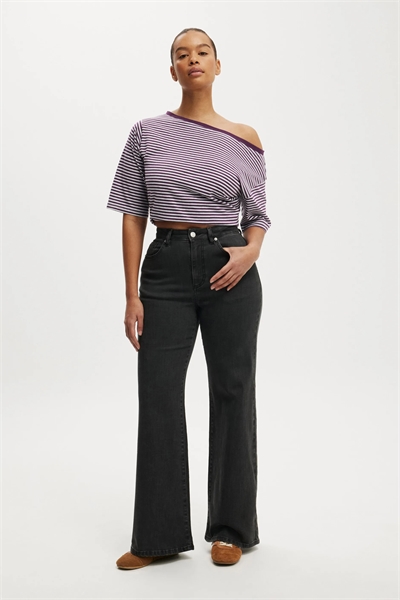 Джинсы с широким кроем и эластичным материалом артикул 155874592