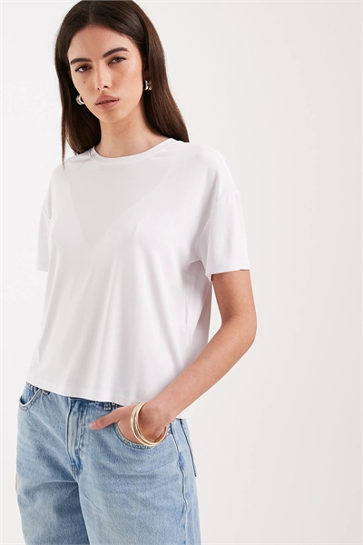 Облегающая футболка свободного кроя артикул 153815108