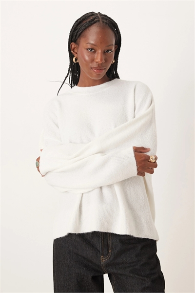 Свитер с заниженными плечами артикул 151095051